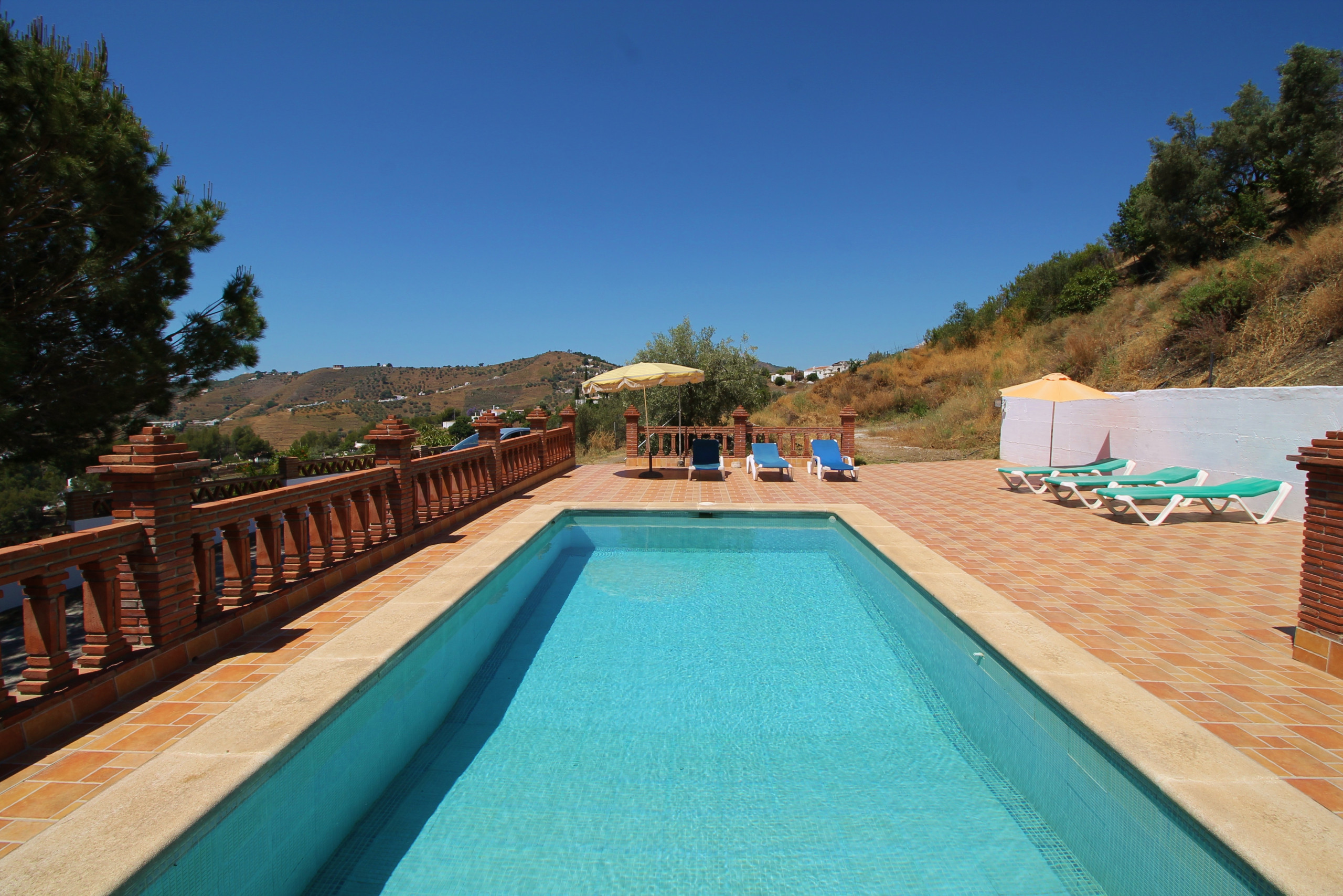 1075 Villa Rosa