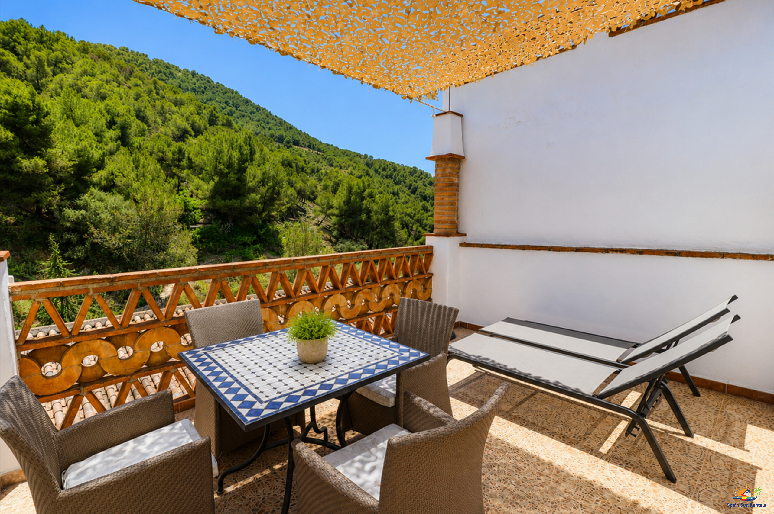 Casa rural en Cómpeta - 1095 Casa Nido del Buho