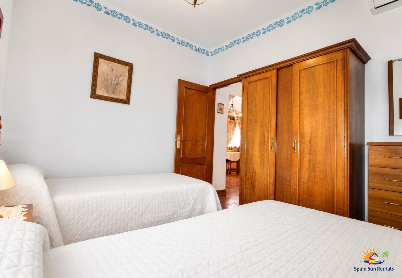 Villa en Nerja - 1037 Villa Alabarce