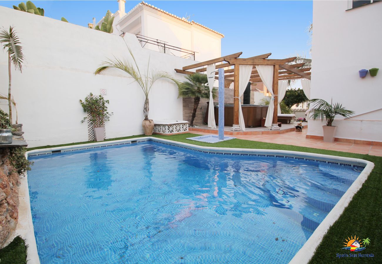 Villa en Nerja - 1057 Villa Maite