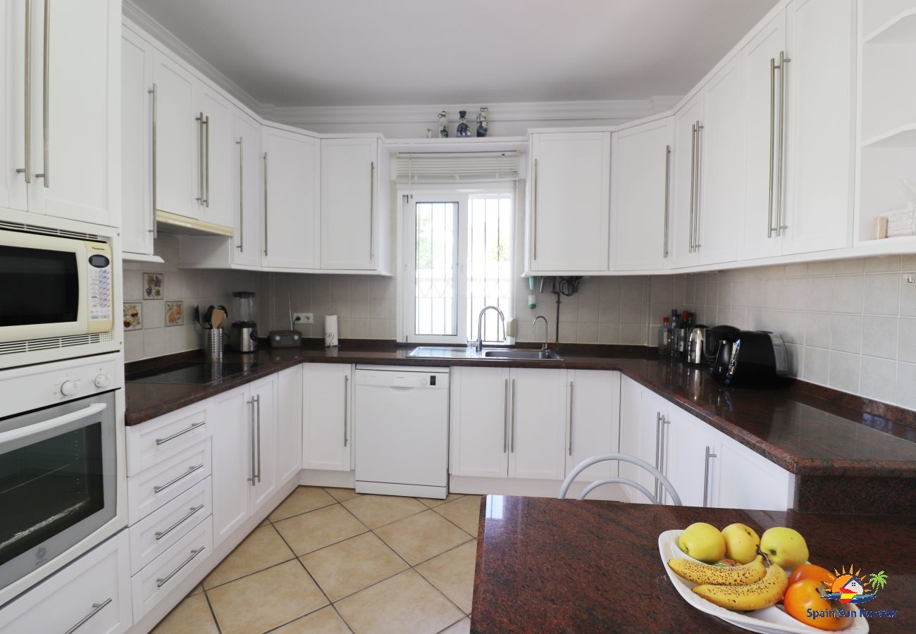 Villa en Maro - 1073 Villa Lormar