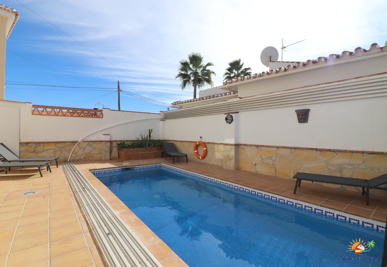 Villa en Maro - 1073 Villa Lormar