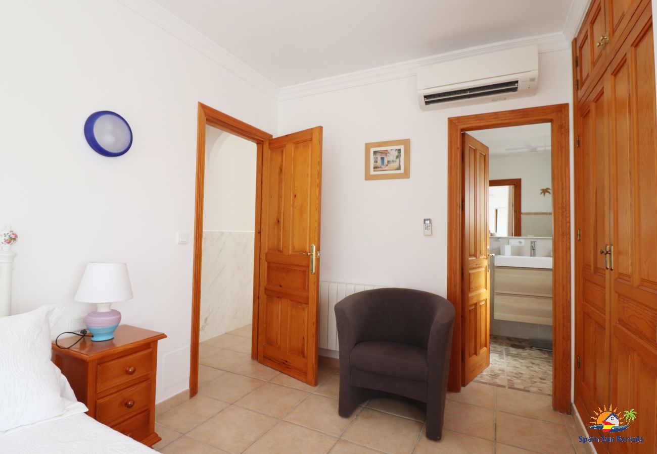 Villa en Maro - 1073 Villa Lormar