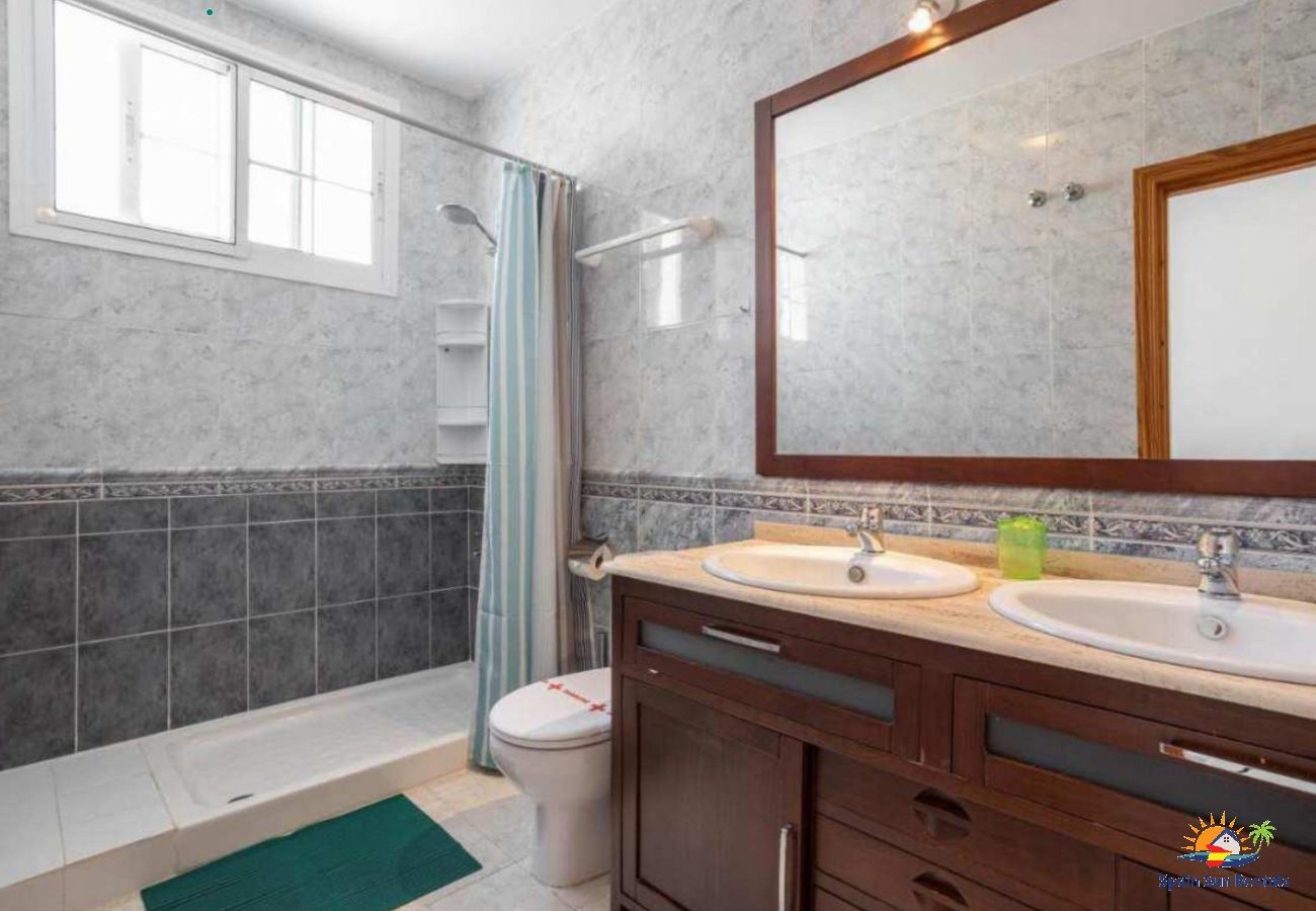 Casa en Nerja - 1040  Casa Brisa Azul