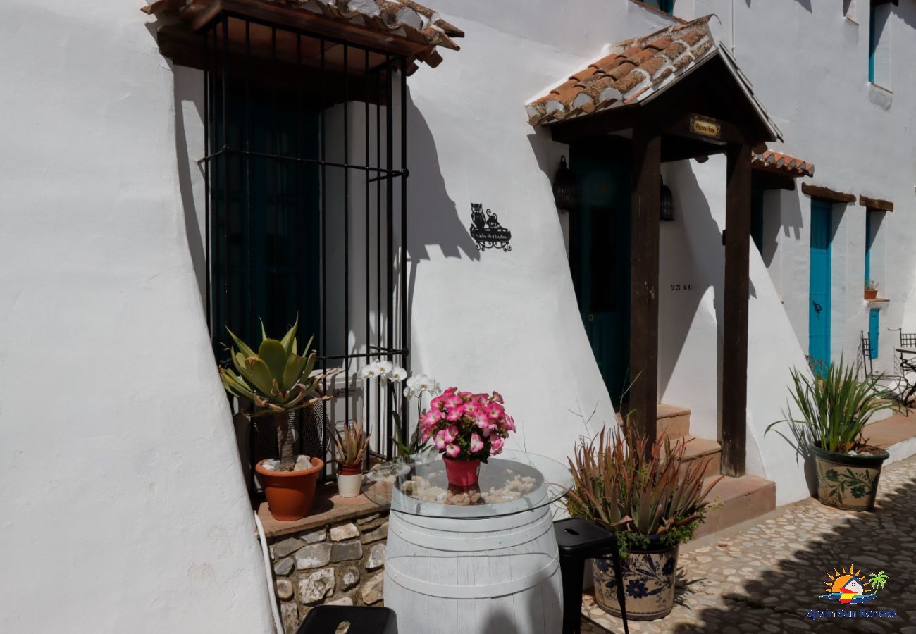 Casa rural en Cómpeta - 1095 Casa Nido del Buho