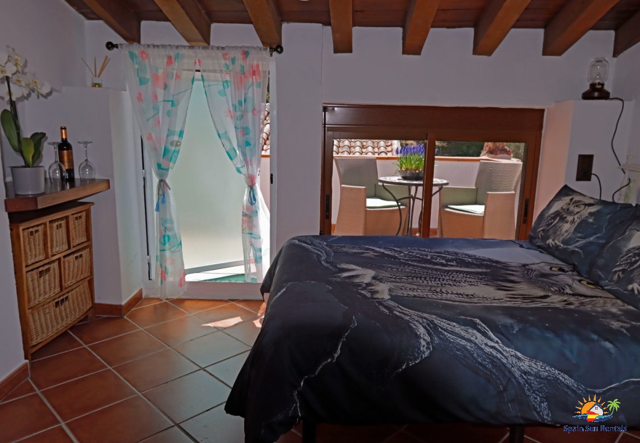 Casa rural en Cómpeta - 1095 Casa Nido del Buho