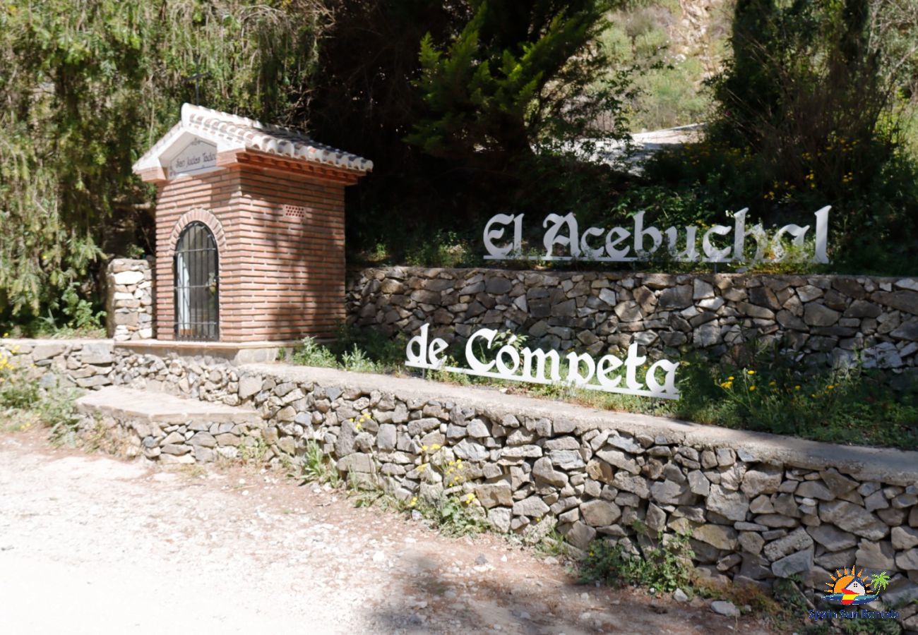 Casa rural en Cómpeta - 1095 Casa Nido del Buho