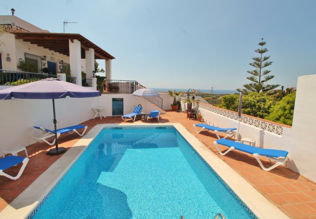 Villa in Nerja - 1003 Villa Cornocalejo Villa in Nerja - 1003 Villa Cornocalejo