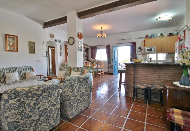 Villa in Nerja - 1003 Villa Cornocalejo Villa in Nerja - 1003 Villa Cornocalejo