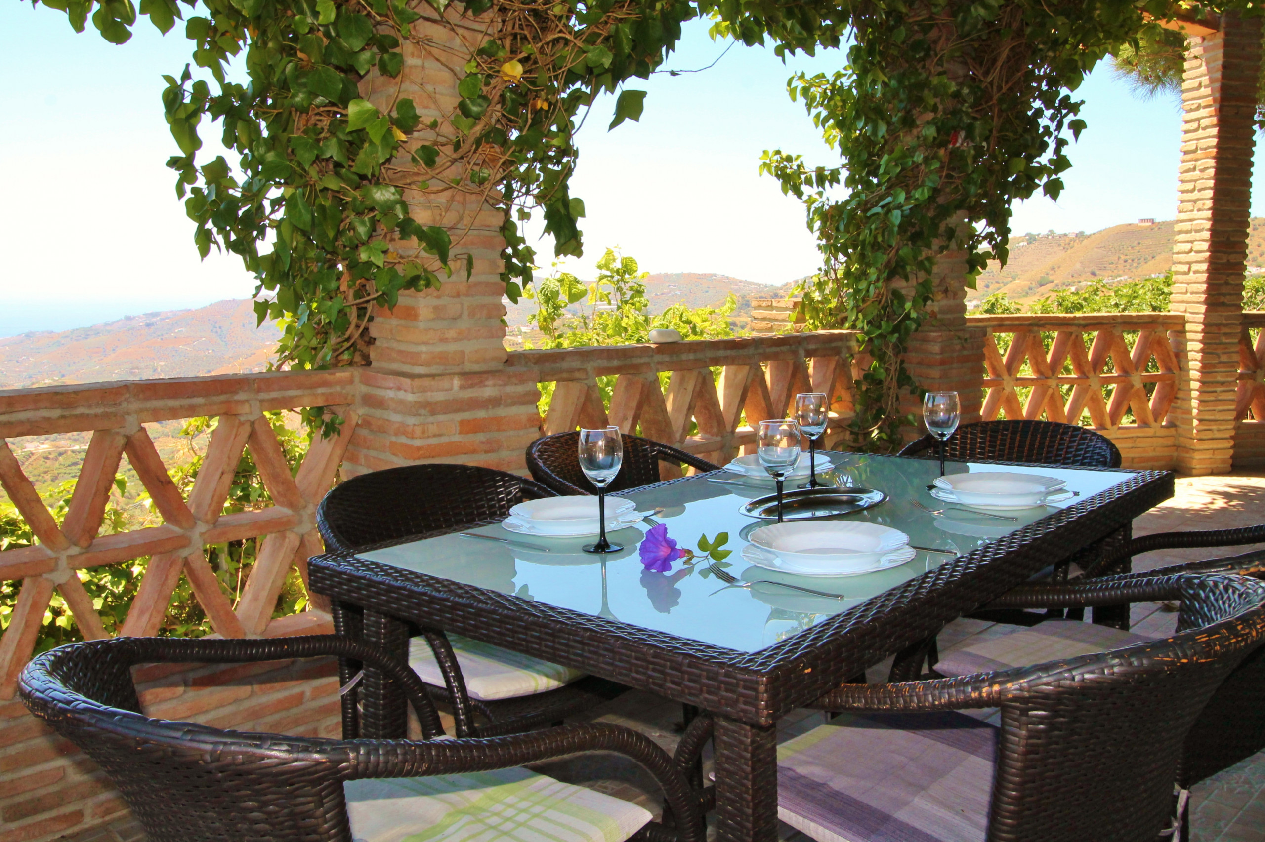 1075 Villa Rosa