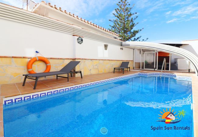 Villa in Maro - 1073 Villa Lormar