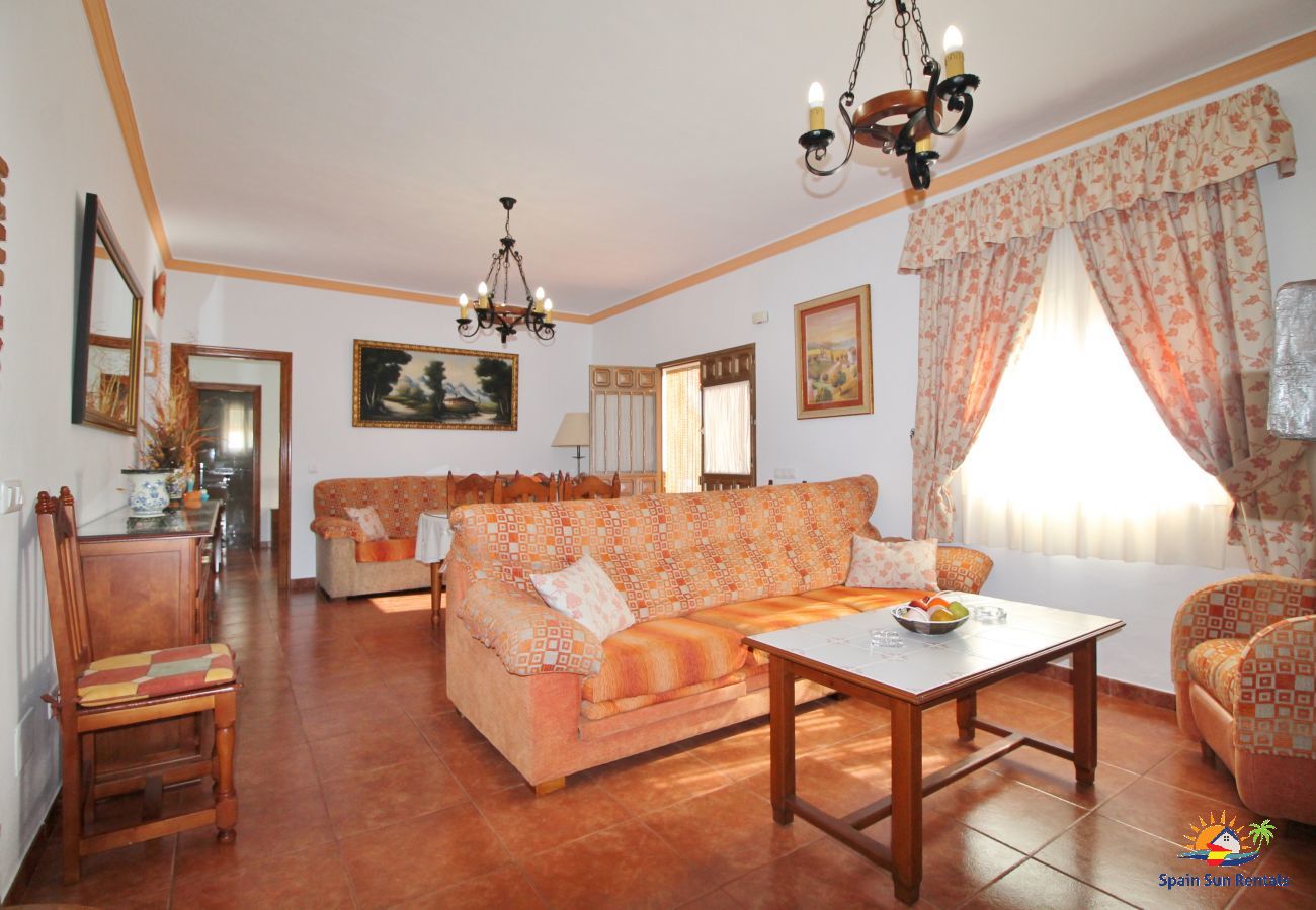 Villa in Nerja - 1037 Villa Alabarce