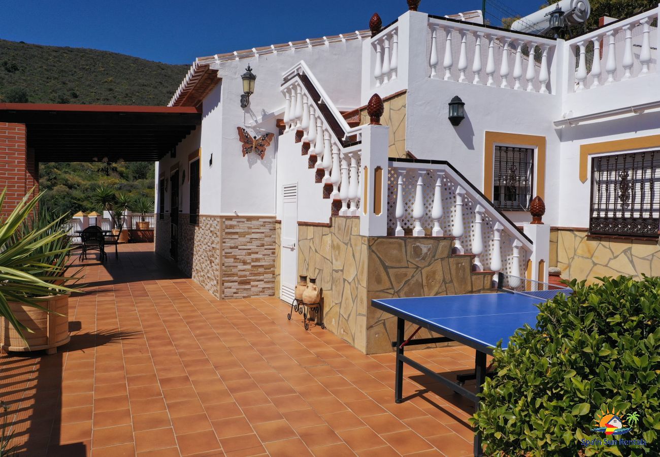Villa in Nerja - 1037 Villa Alabarce