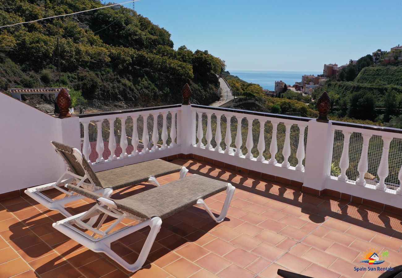 Villa in Nerja - 1037 Villa Alabarce