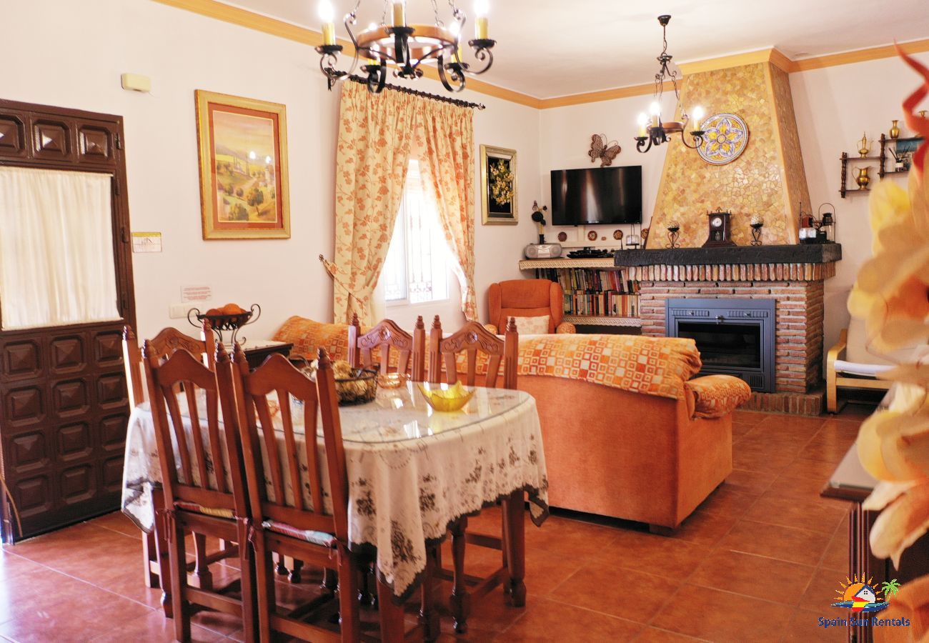 Villa in Nerja - 1037 Villa Alabarce