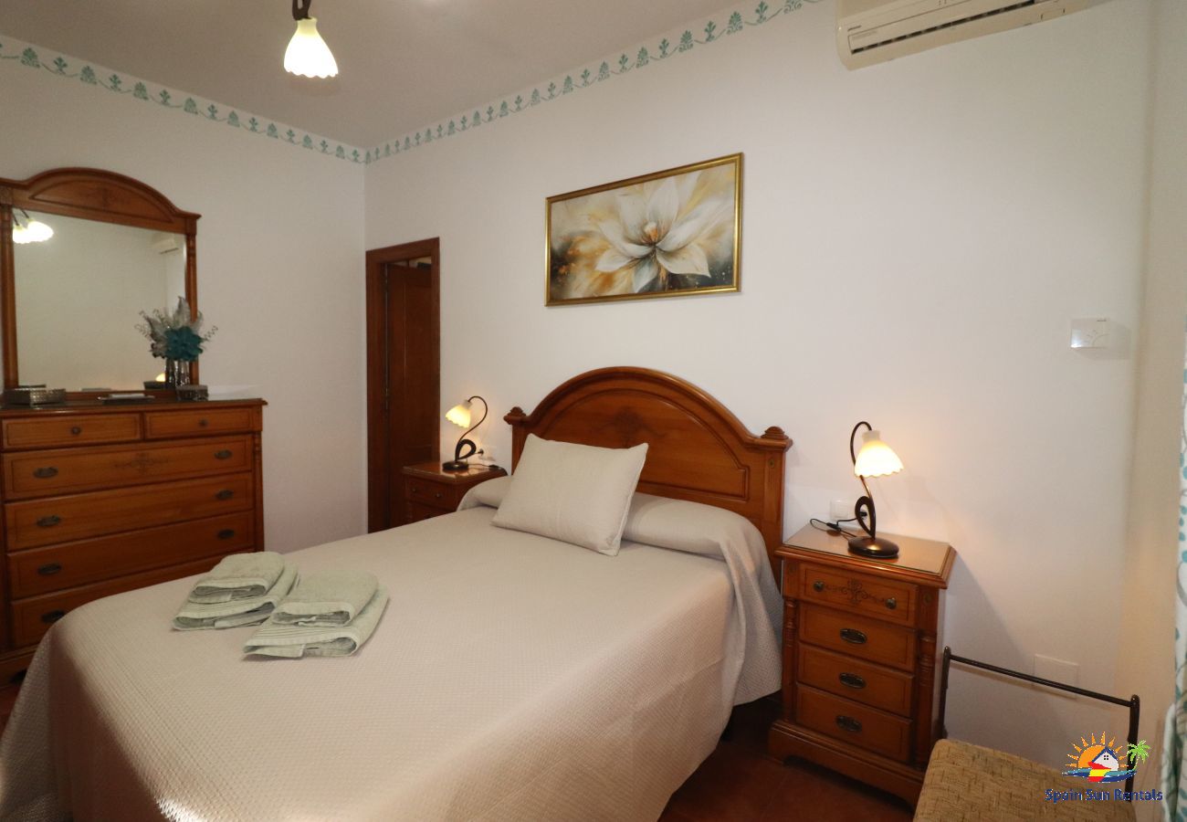 Villa in Nerja - 1037 Villa Alabarce