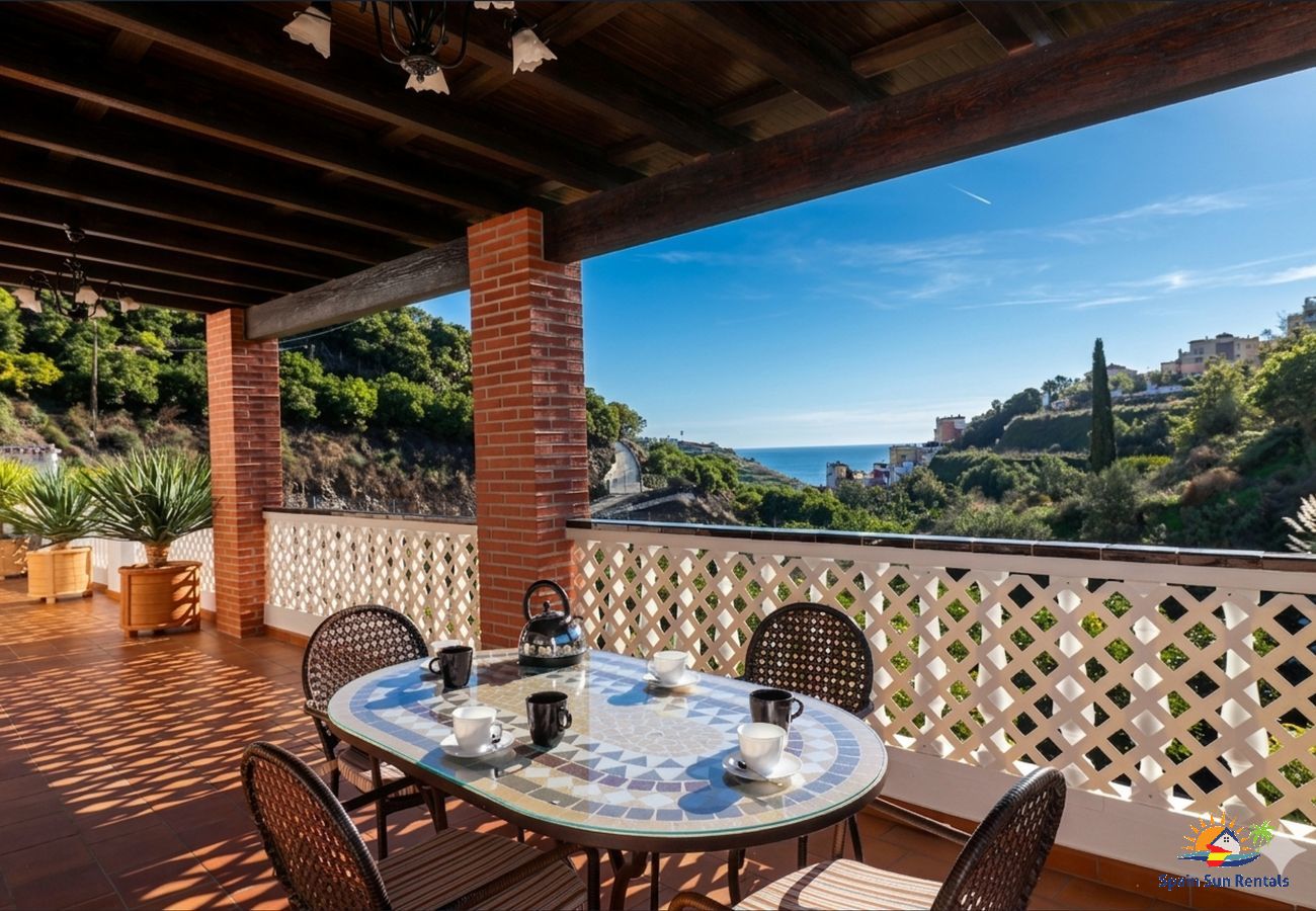 Villa in Nerja - 1037 Villa Alabarce