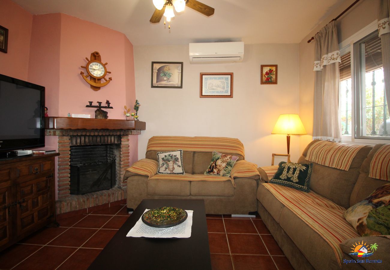 Villa in Nerja - 1041 Villa Puente Viejo