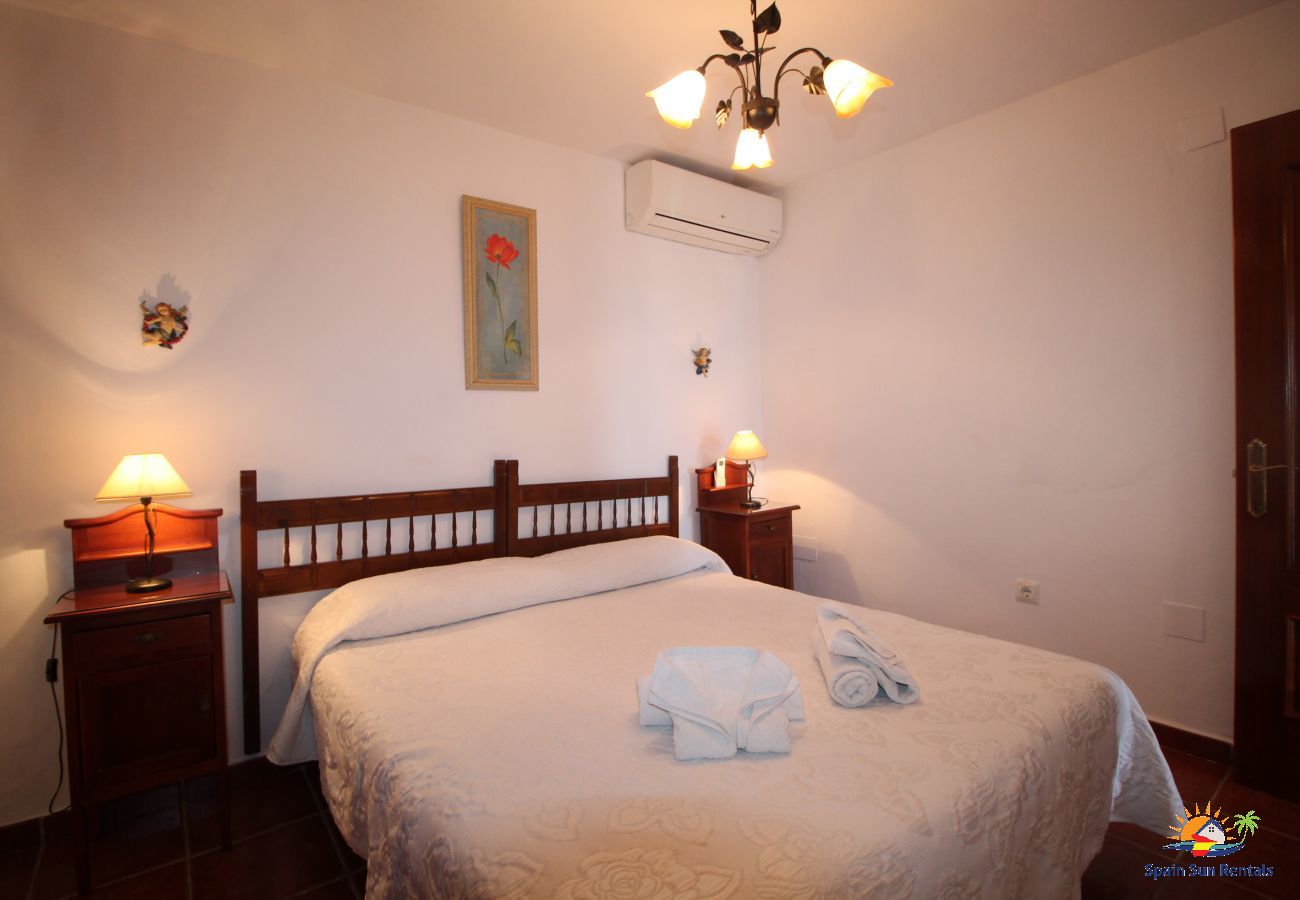 Villa in Nerja - 1041 Villa Puente Viejo