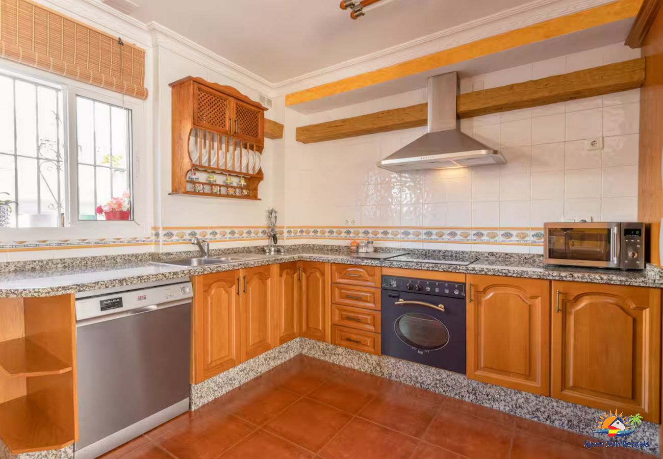 Villa in Nerja - 1057 Villa Maite