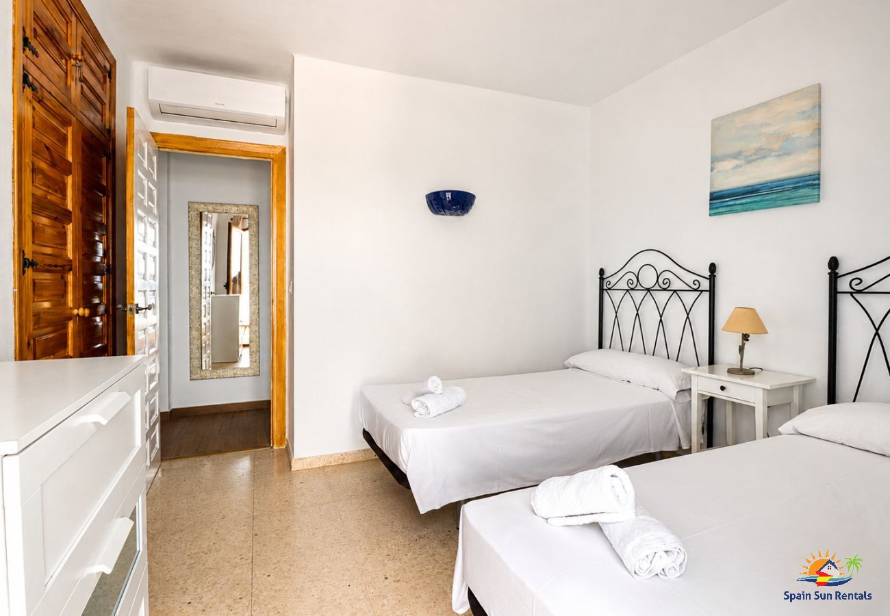 Apartment in Nerja - 1141 Apartment Mandarinos