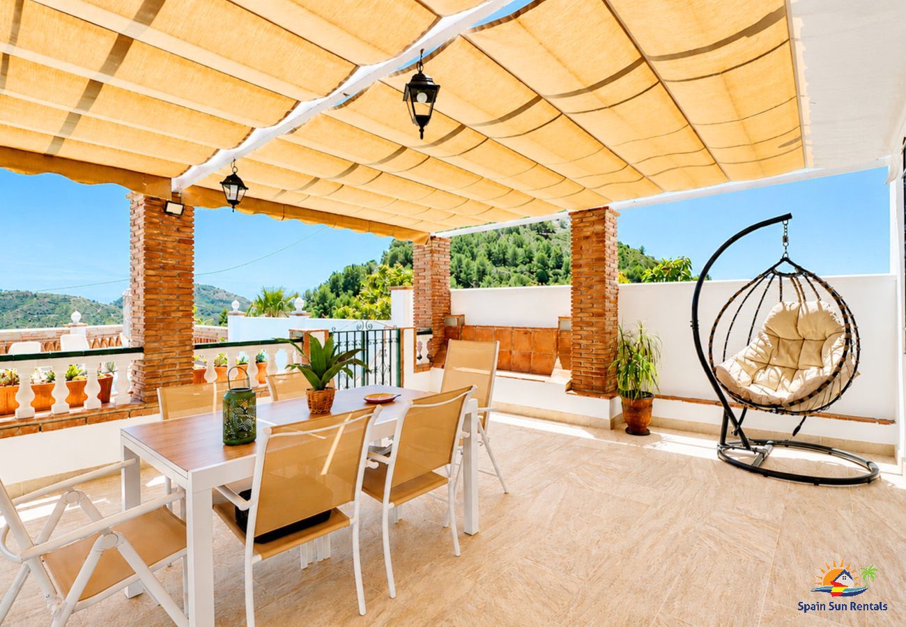 Villa in Nerja - 1200 Villa el Barco
