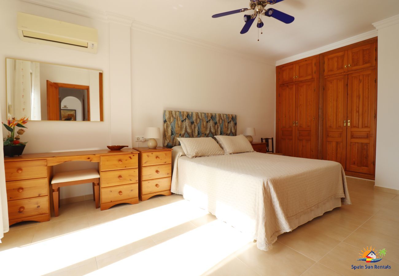 Villa in Maro - 1073 Villa Lormar