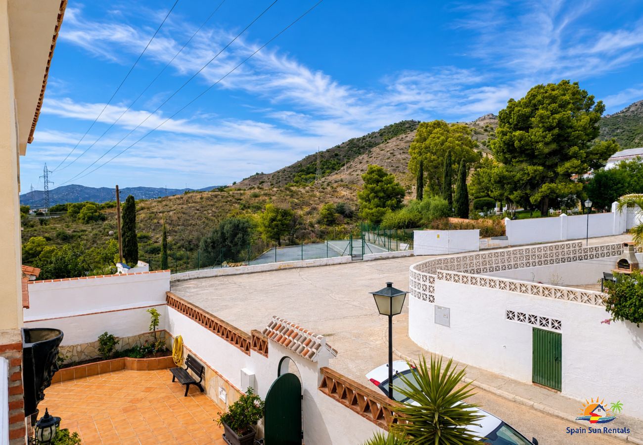 Villa in Nerja - 1073 Villa Lormar