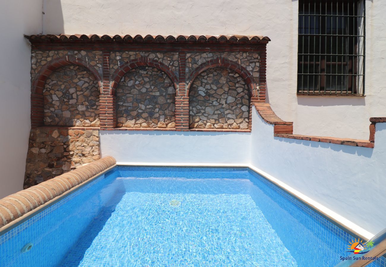 Cottage in Cómpeta - 1095 Casa Nido del Buho