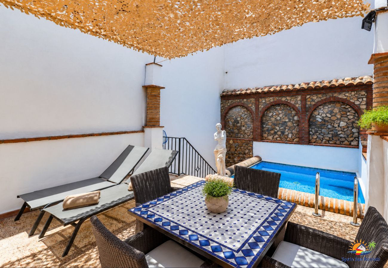 Cottage in Cómpeta - 1095 Casa Nido del Buho