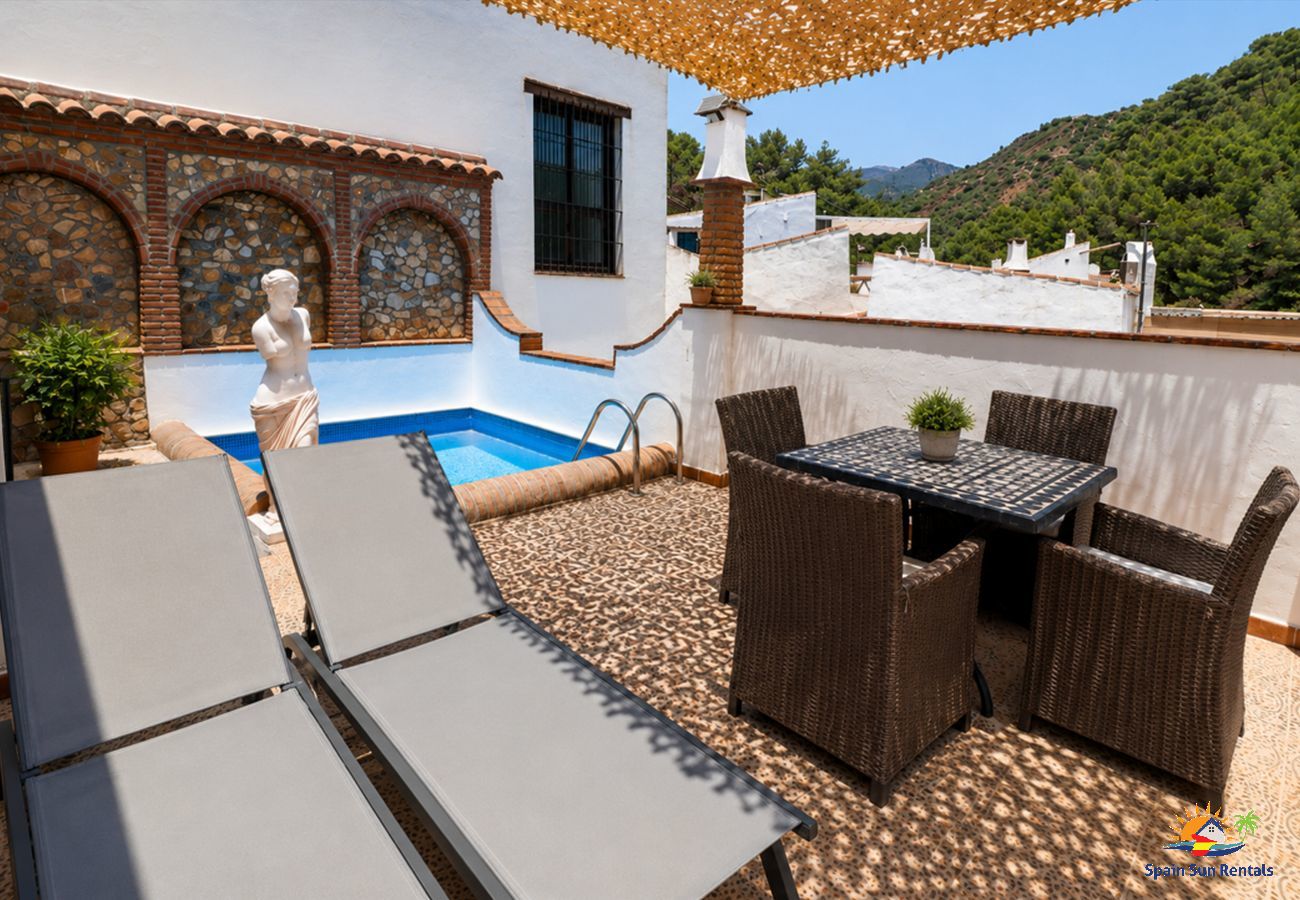 Cottage in Cómpeta - 1095 Casa Nido del Buho