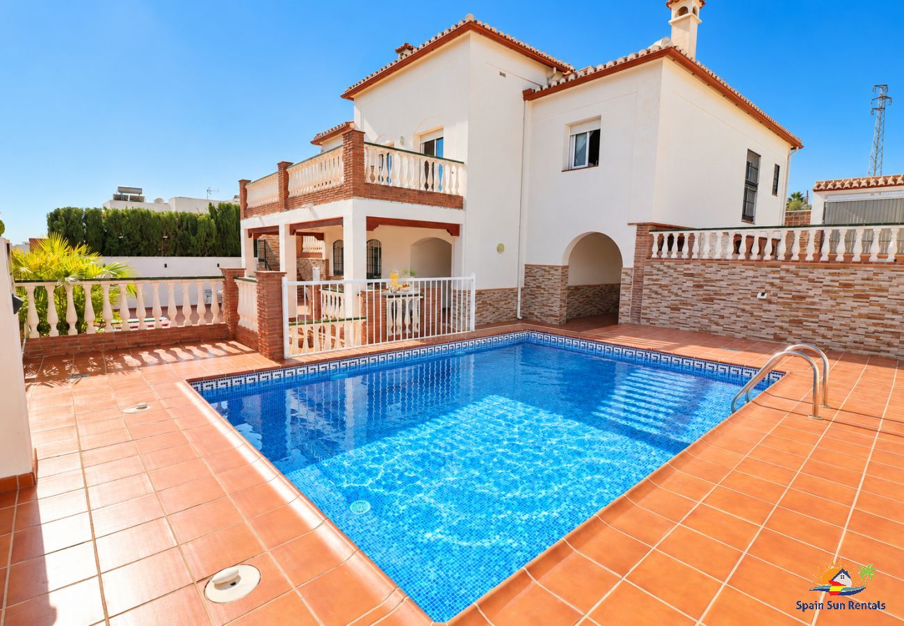 Villa in Nerja - 1024 Villa El Vallao