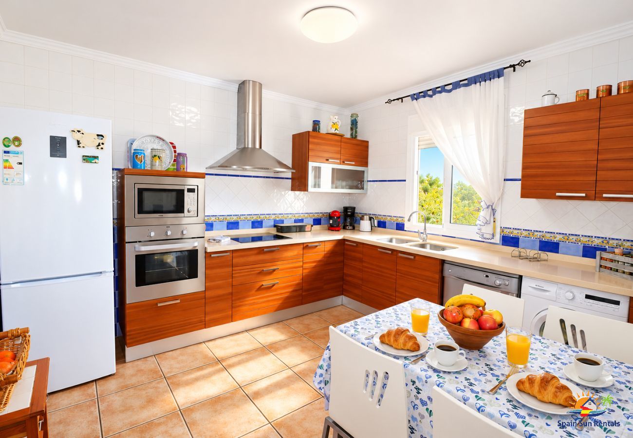 Villa in Nerja - 1024 Villa El Vallao